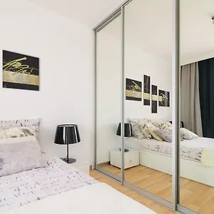 https://art-apart-premium-ii-centrum.hotelswroclaw.com